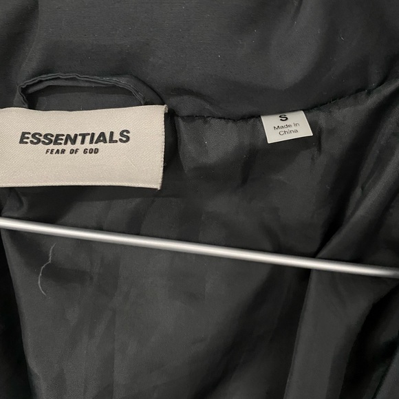 Essentials puff - Picture 4 of 6